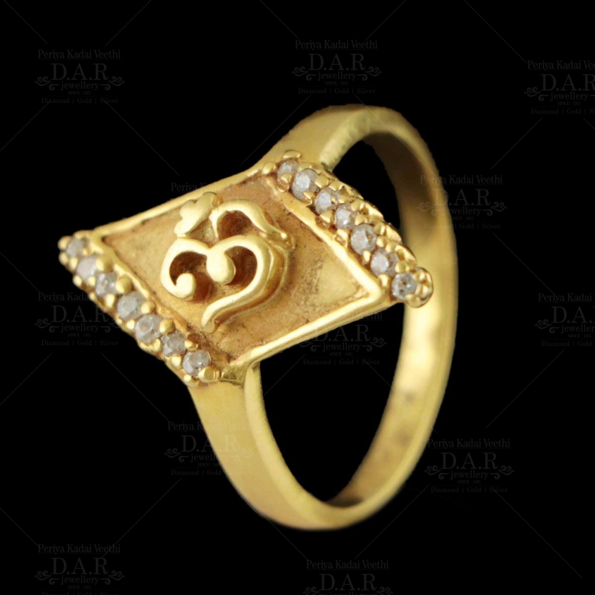 Pearlman's Bridal Platinum 3 Stone Diamond Ring With Fancy Yellow Diamond
