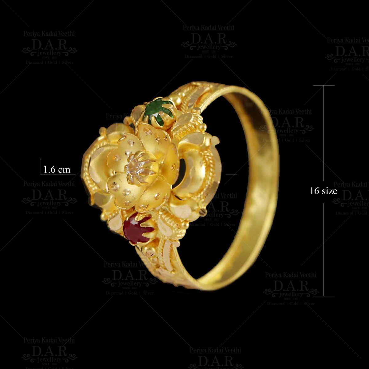 Premium Photo | Gold ring with red stone-tuongthan.vn