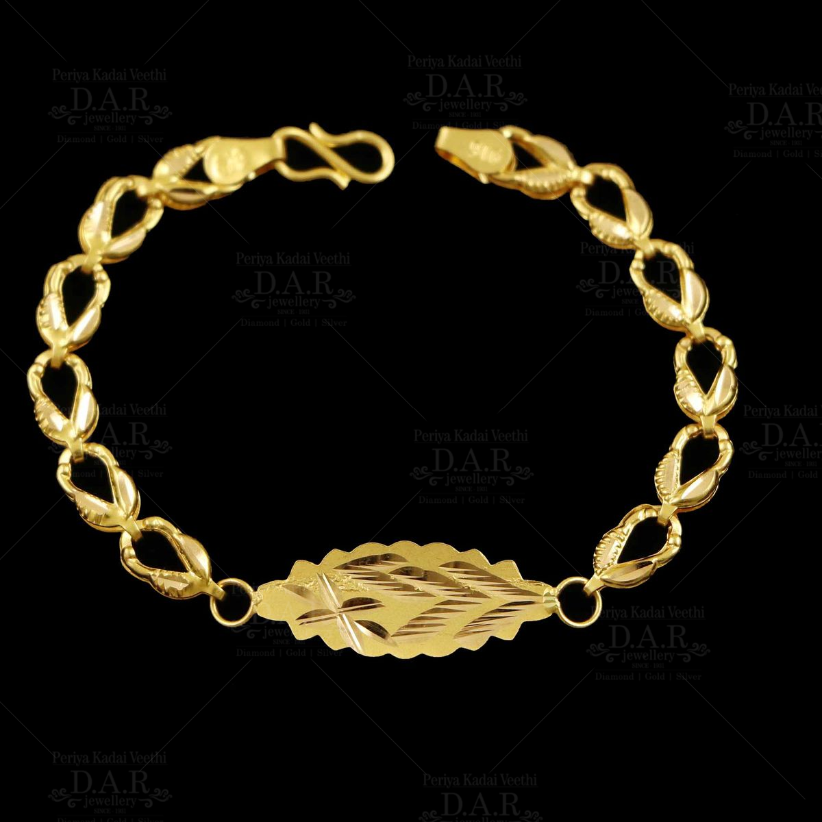 Tanishq light weight Gold Chain Bracelet Designs for Men | Latest stunning gold  bracelets for Men - YouTube