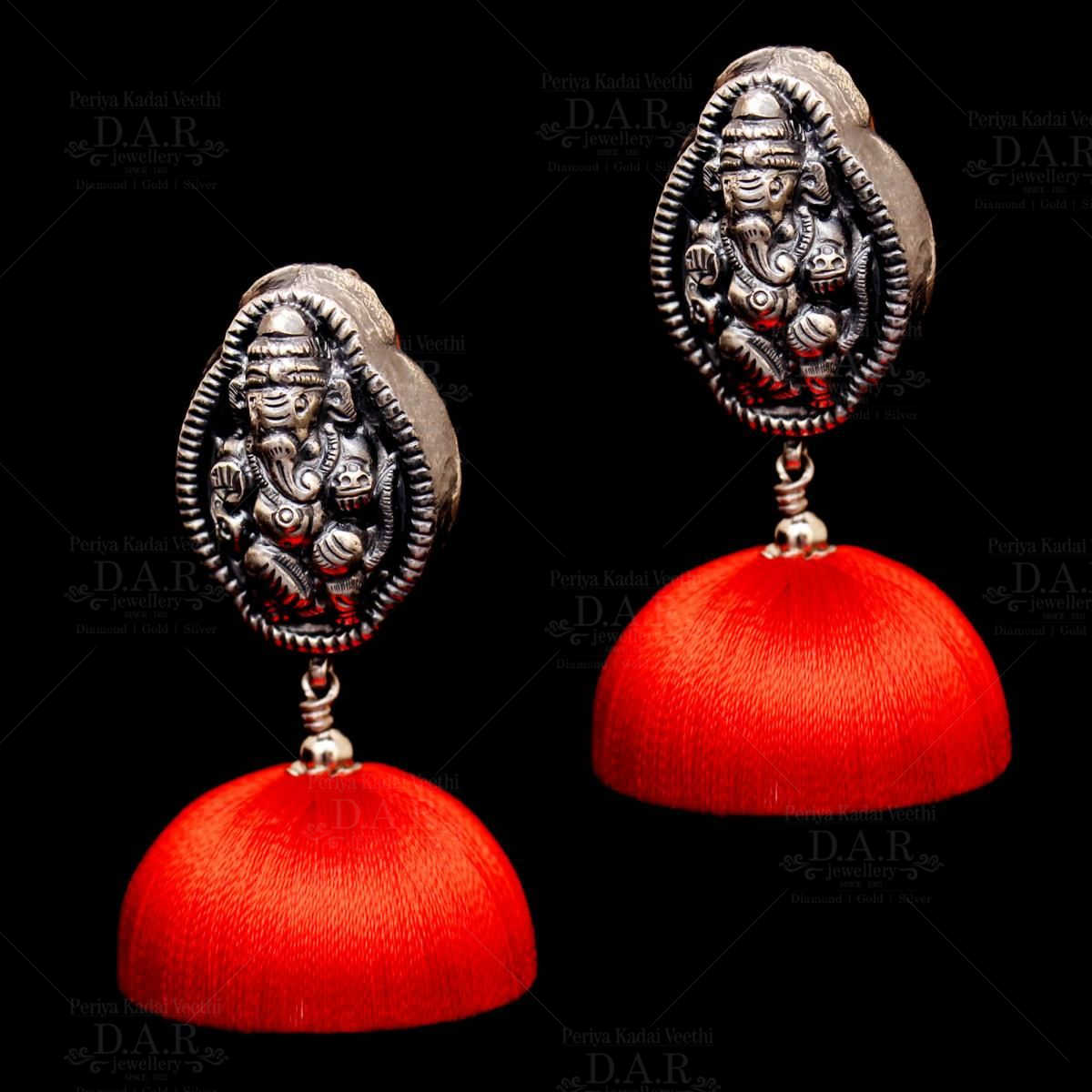 Red Bandhani Print Golden Jhumka Earrings – RIANSH STORE