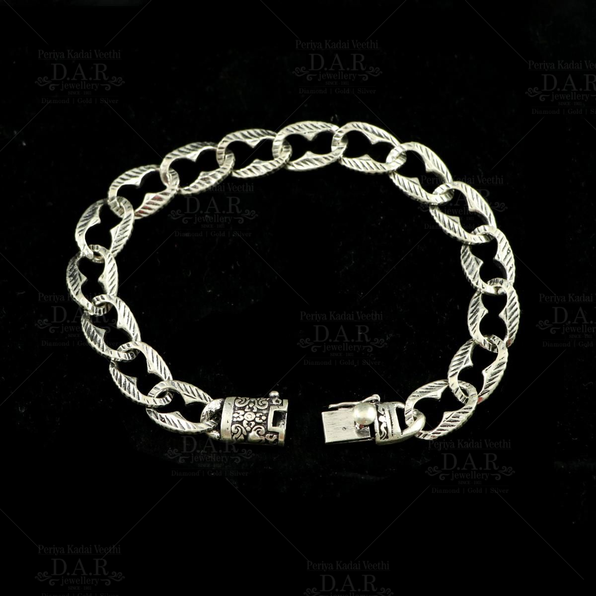 Stylish Stainless Steel Link Bracelet With 15mm Wide Silver Design,  Polished Chain For Men, 7 11 Inch Width Perfect For Miami Cuban Curb Style  Jewelry From Pattymills, $12.62 | DHgate.Com