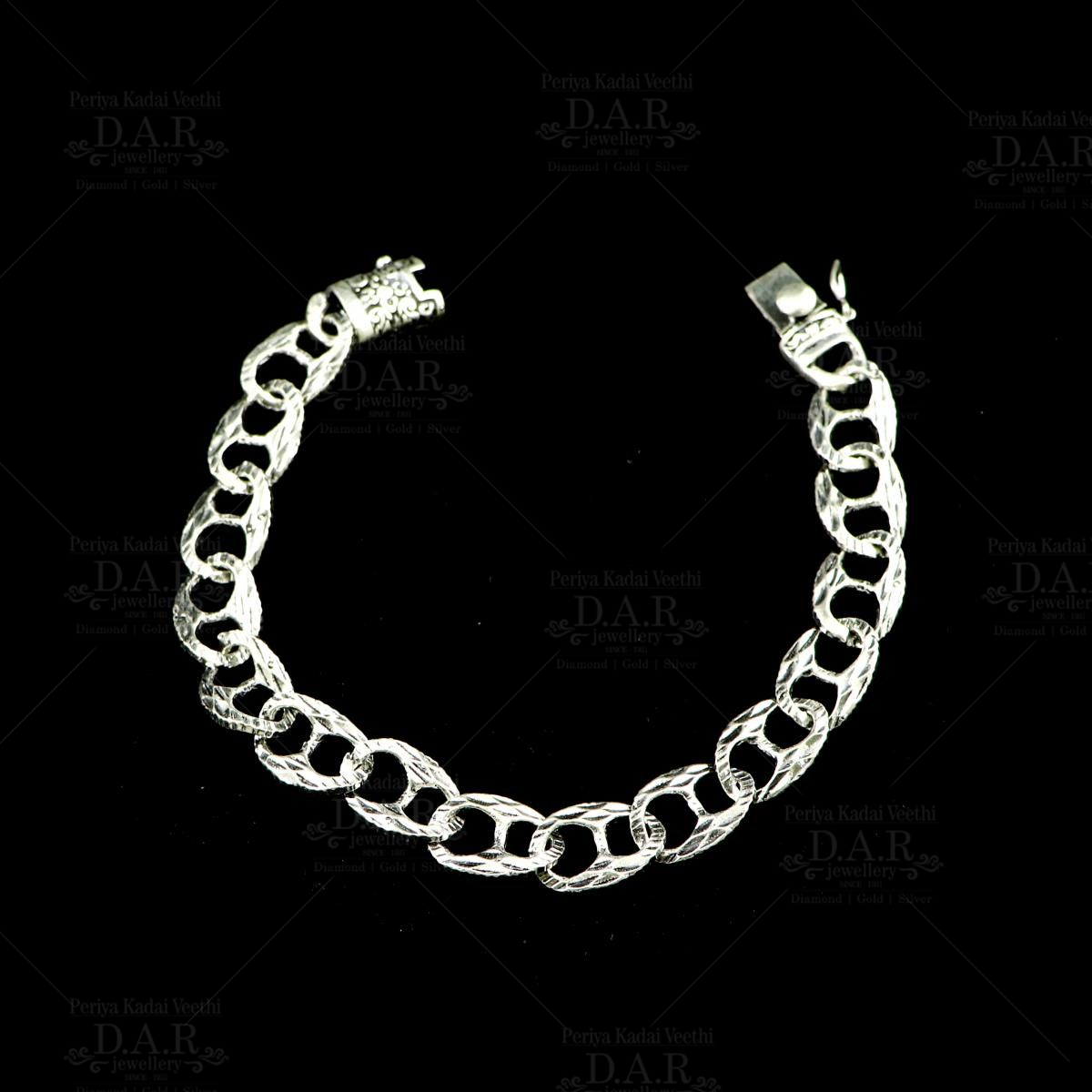 Extra Large Rounded Box Links Bracelet in 14K White Gold – Sziro Jewelry