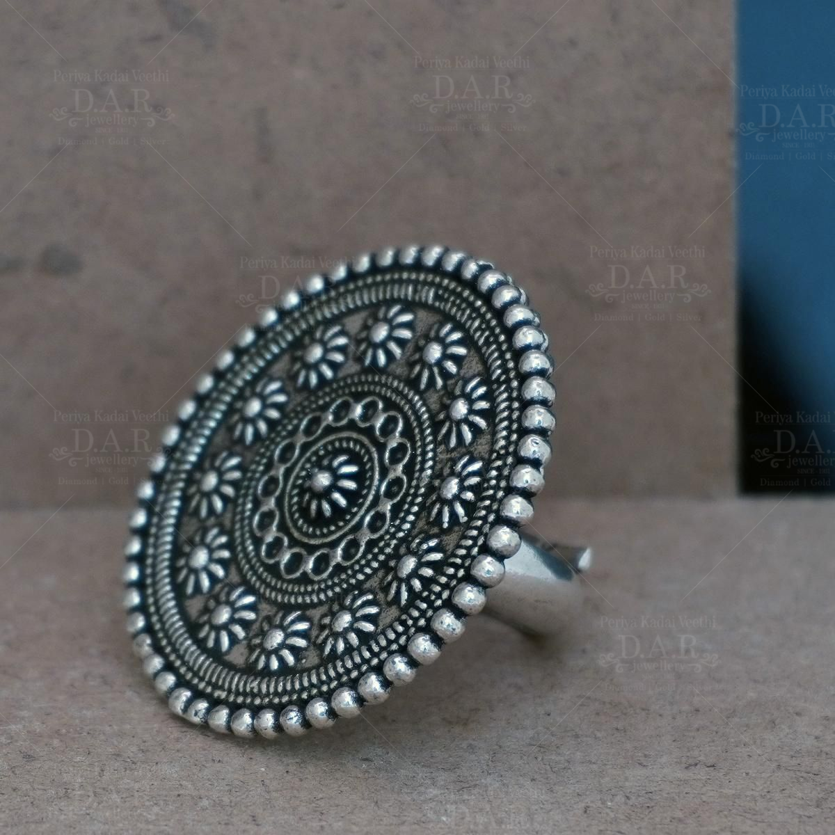 Oxidized curvy edged round Adjustable Finger ring – Simpliful Jewelry