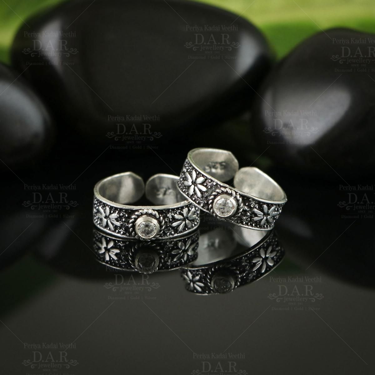 Silver Toe Rings with colored stones and design – Sigeeka.com