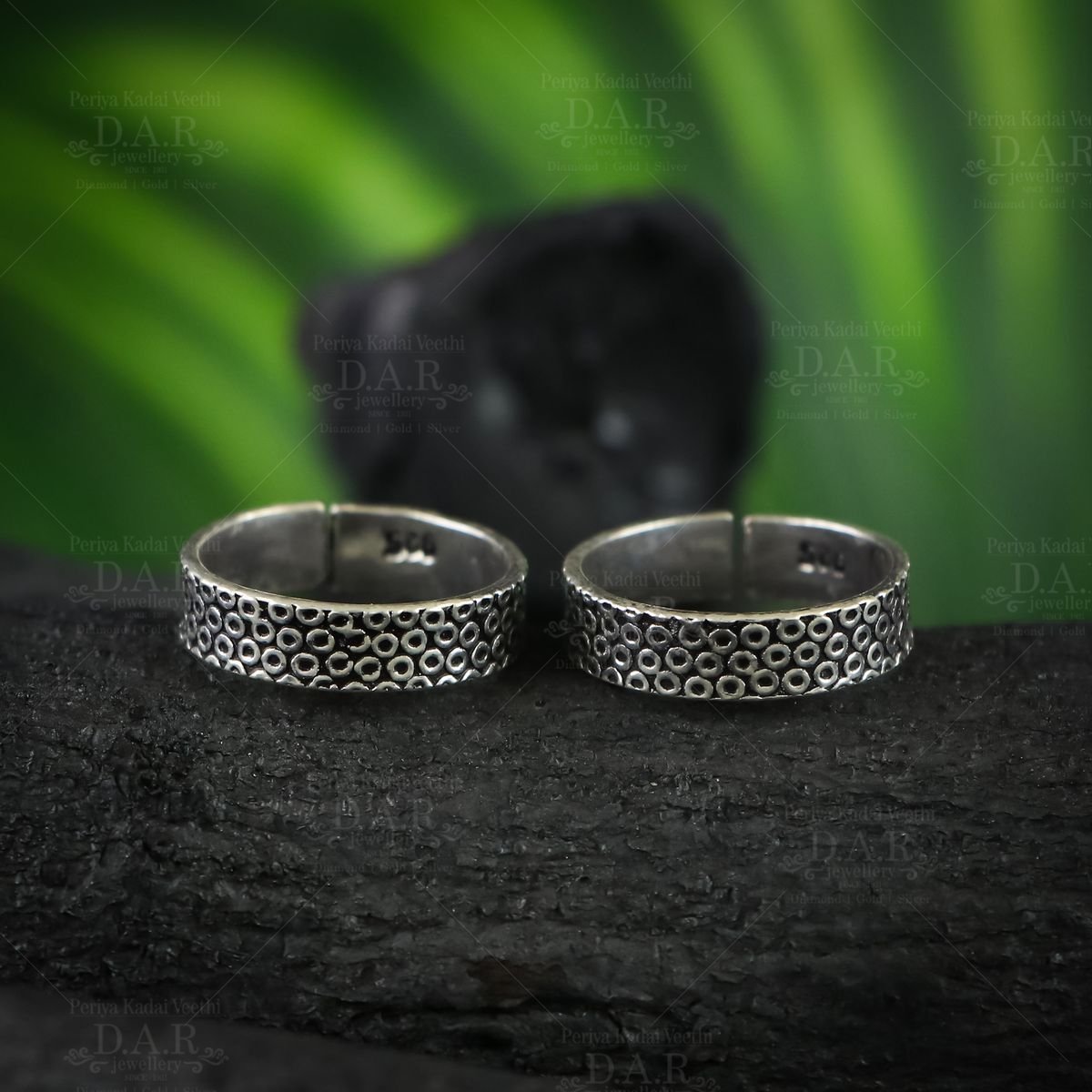 Oxidized toe ring hotsell